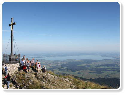 Hochfelln mit Blick ins Chiemgau mit Chiemsee